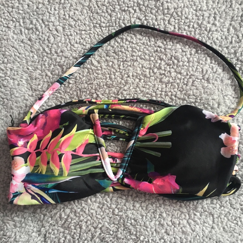 Bathing suit top